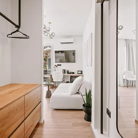 Planis Str Urban By Semavί Inn *