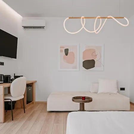 Planis Str Urban By Semavί Inn *